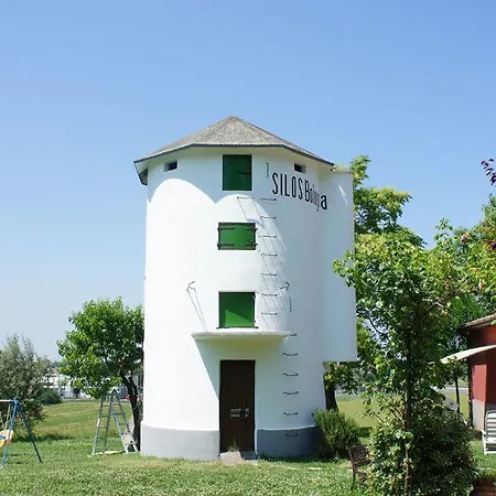 Mori Alloggio per agriturismo *