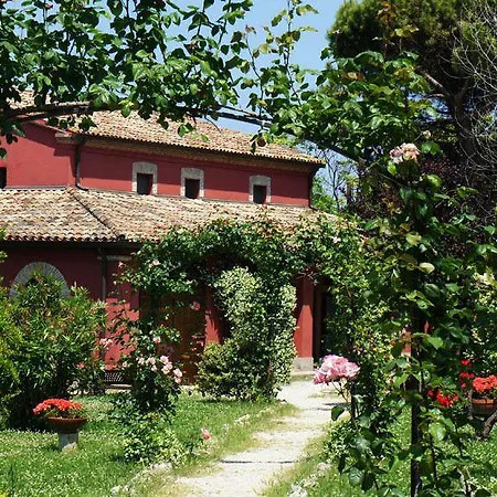 Mori Alloggio per agriturismo *