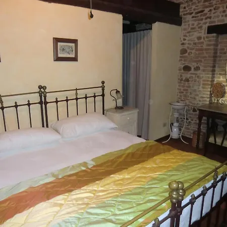 Alloggio per agriturismo Mori